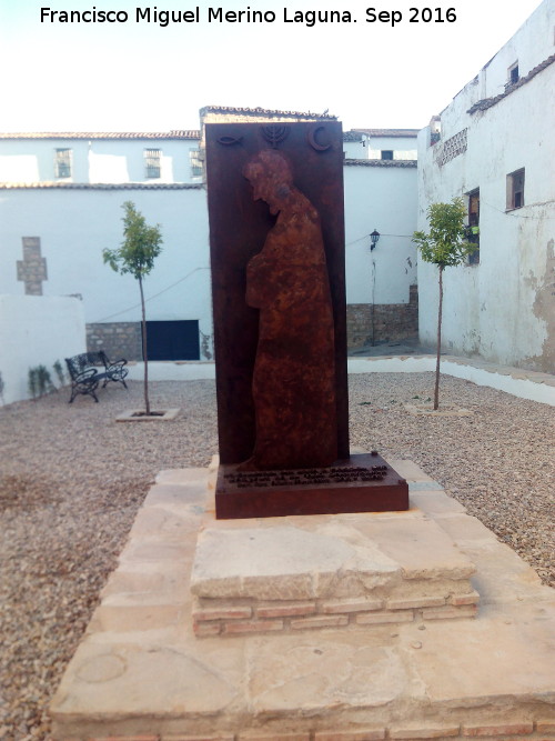 Monumento a Ibn Shaprut - Monumento a Ibn Shaprut. 