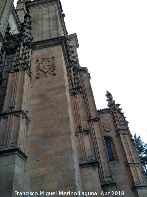 Convento de San Esteban - Convento de San Esteban. Lateral