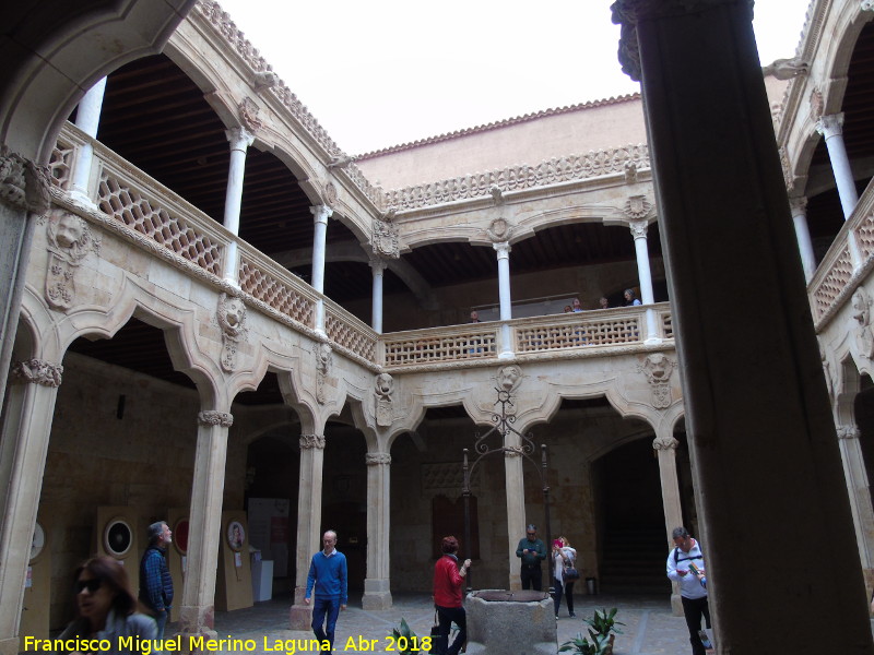 Casa de las Conchas - Casa de las Conchas. Patio