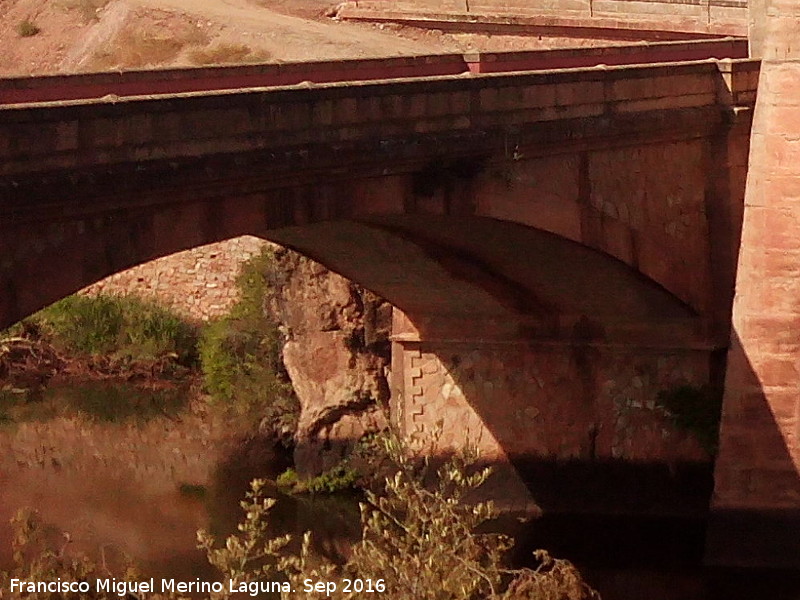 Puente del Pantano del Molino del Guadaln - Puente del Pantano del Molino del Guadaln. Ojo principal