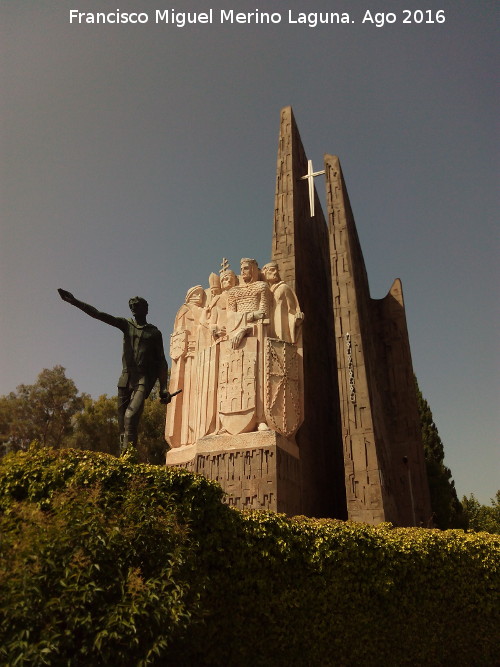 Batalla de las Navas de Tolosa - Batalla de las Navas de Tolosa. Monumento a la Batalla en La Carolina