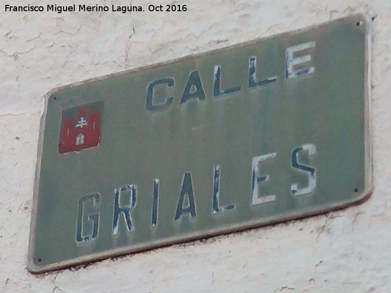 Calle Griales - Calle Griales. Placa