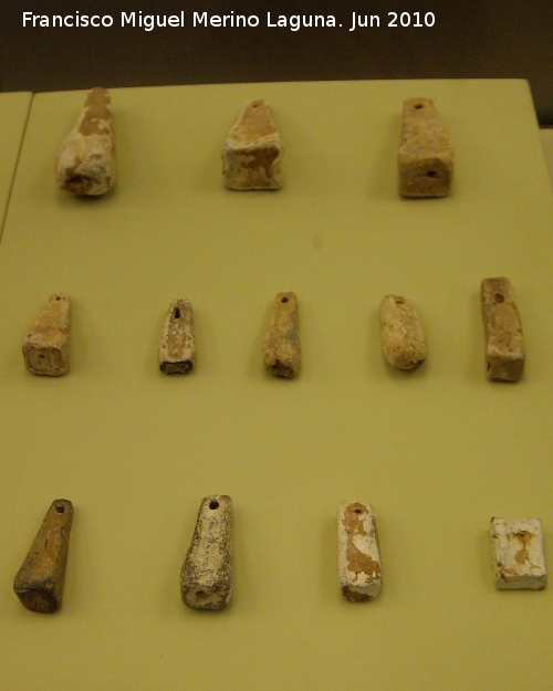 Minas romanas del Centenillo - Minas romanas del Centenillo. Pesas de plomo (pondus) siglo II dC. Museo Provincial de Jan