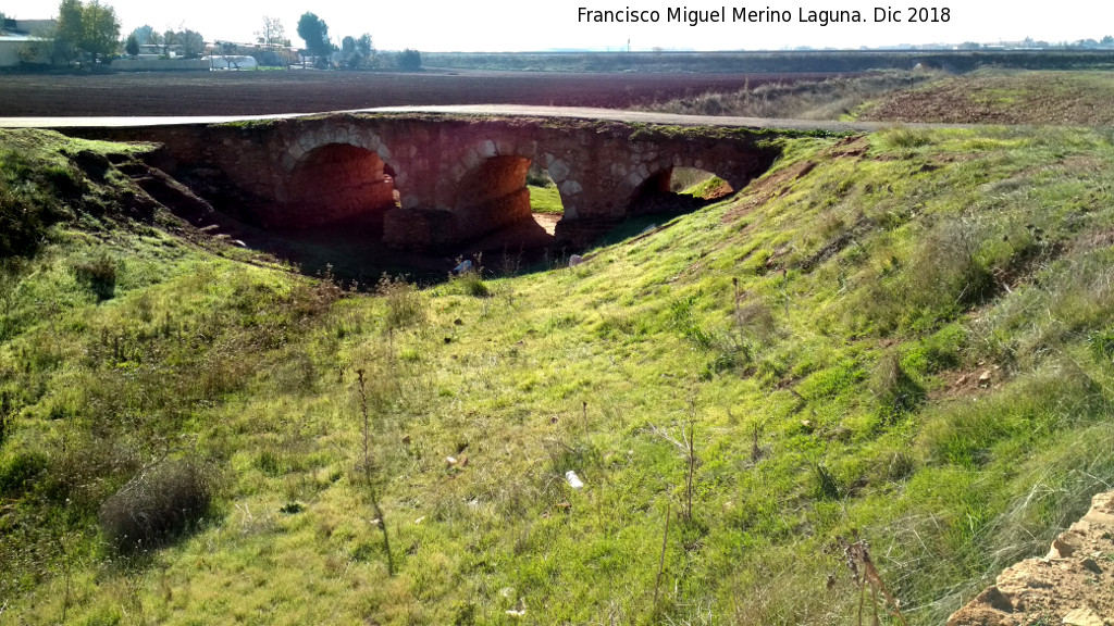 Puente Romano de Azuer - Puente Romano de Azuer. 