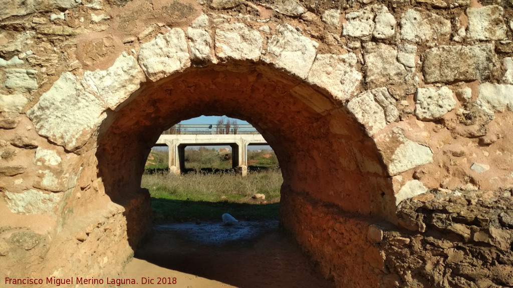 Puente Romano de Azuer - Puente Romano de Azuer. 