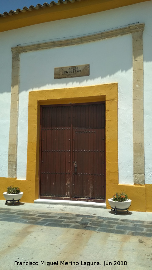 Iglesia de San Pedro Advncula - Iglesia de San Pedro Advncula. Portada entre pilastras lisas