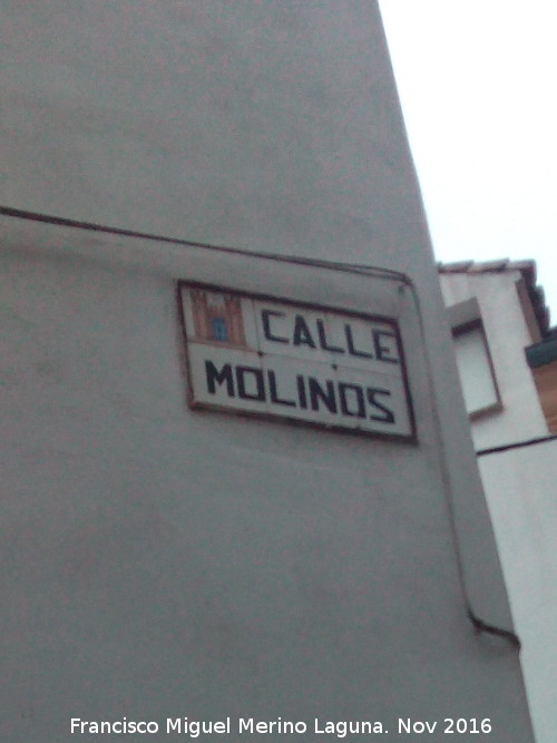 Calle Molinos - Calle Molinos. Placa