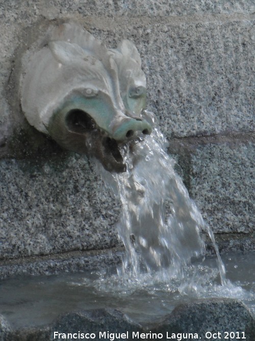 Monumento a los Marqueses de Linares - Monumento a los Marqueses de Linares. Fuente