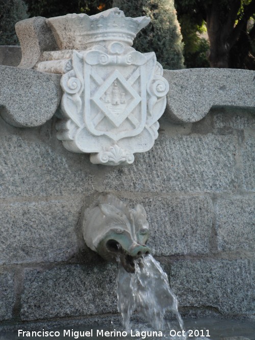 Monumento a los Marqueses de Linares - Monumento a los Marqueses de Linares. Fuente