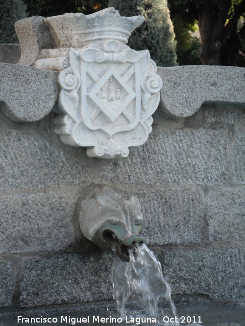 Monumento a los Marqueses de Linares - Monumento a los Marqueses de Linares. Fuente