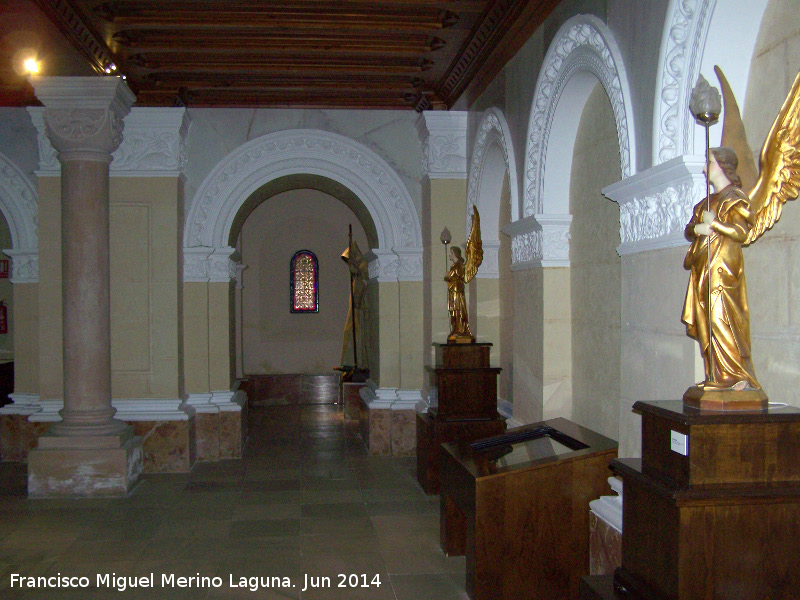 Cripta de los Marqueses de Linares - Cripta de los Marqueses de Linares. 