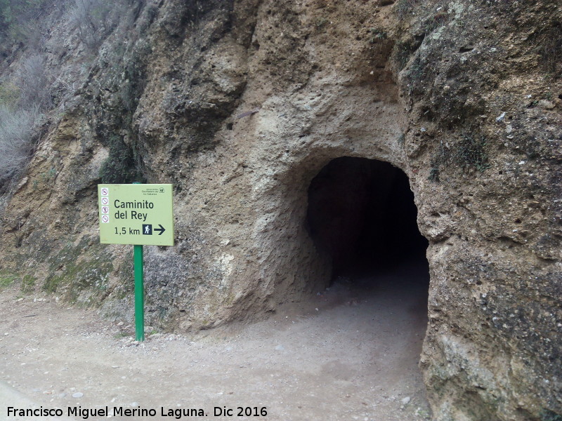 Tnel Largo - Tnel Largo. Entrada