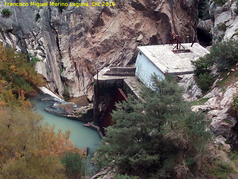 Pantano del Gaitanejo - Pantano del Gaitanejo. Presa chica