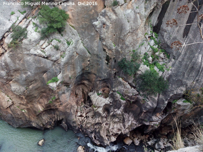 Desfiladero del Gaitanejo - Desfiladero del Gaitanejo. Paredes rocosas