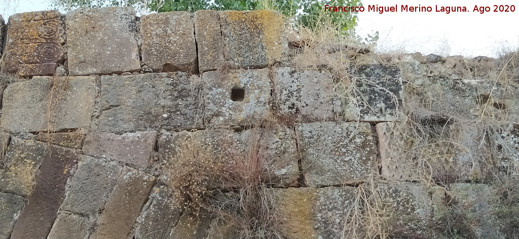 Puente Mocho - Puente Mocho. Piezas procedentes de Cstulo de la parte de Ibros