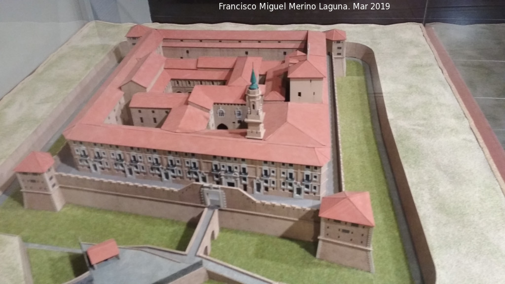 Aljafera - Aljafera. Maqueta de la Aljafera en el ltimo tercio del siglo XVIII