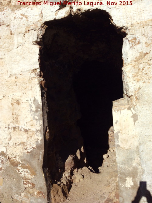 Castillo de la Aragonesa - Castillo de la Aragonesa. Puerta inferior de la Torre del Homenaje