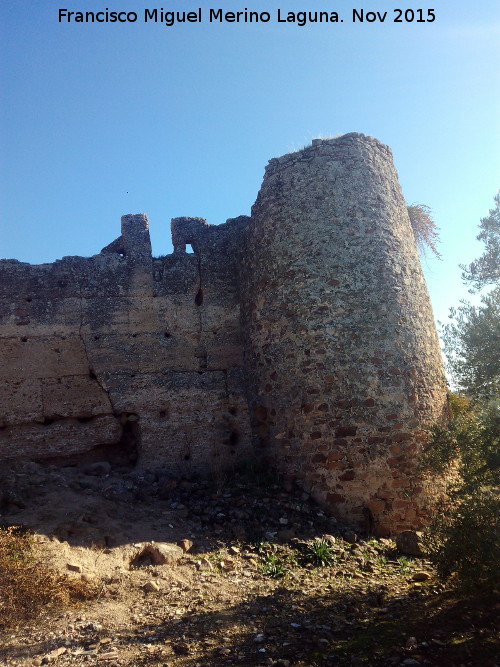 Castillo de la Aragonesa - Castillo de la Aragonesa. Torren circular