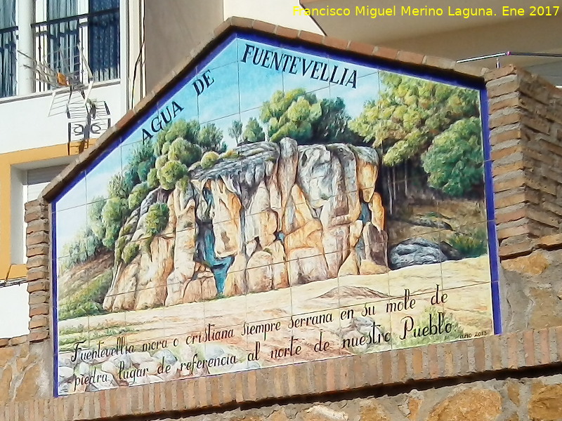 Fuente de Fuentevellia - Fuente de Fuentevellia. Azulejos