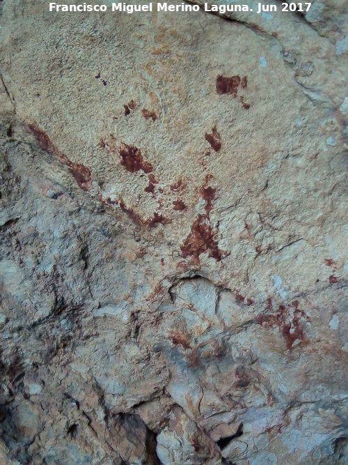 Pinturas rupestres del Abrigo de Peas Rubias III - Pinturas rupestres del Abrigo de Peas Rubias III. Posible antropomorfo