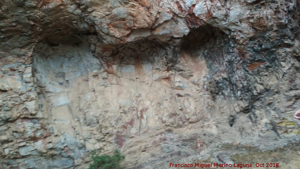 Pinturas rupestres del Barranco de la Niebla - Pinturas rupestres del Barranco de la Niebla. Hornacinas