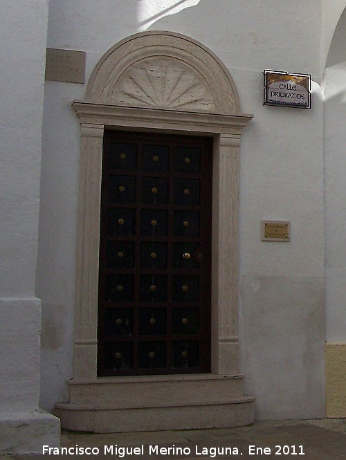 Cripta del Barn Velasco - Cripta del Barn Velasco. Entrada