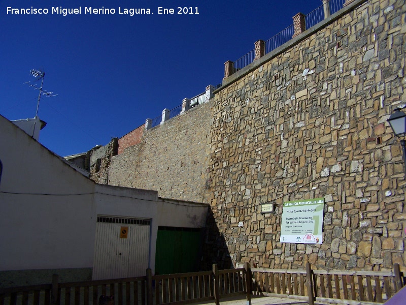 Muralla de Arjona - Muralla de Arjona. Restos del Antemuro del Alczar