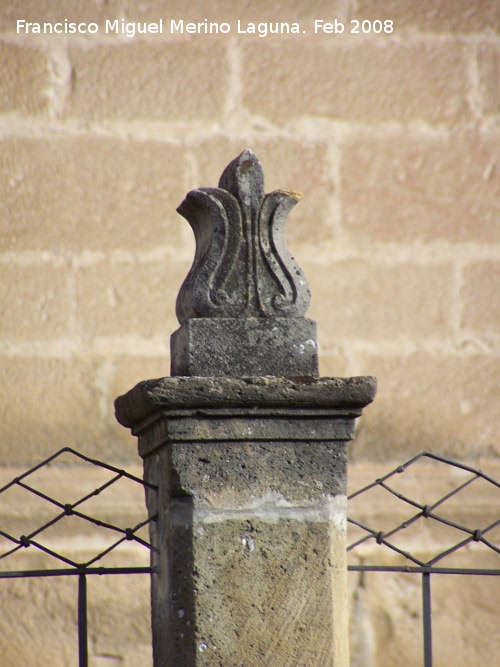 Hospital de Santiago. Lonja - Hospital de Santiago. Lonja. Detalle