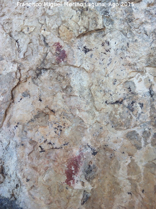 Pinturas rupestres del Abrigo del Puerto - Pinturas rupestres del Abrigo del Puerto. Manchas de la izquierda
