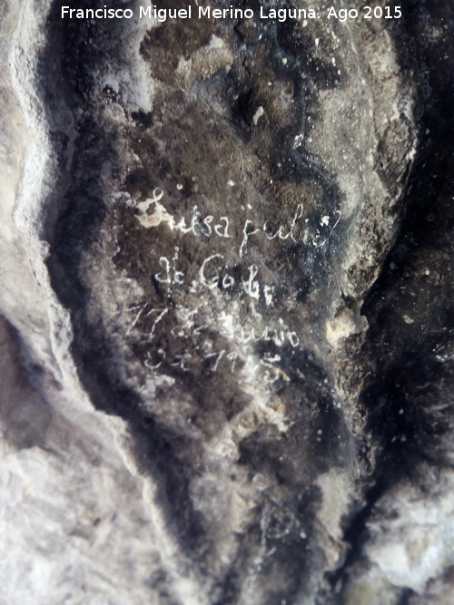 Pinturas rupestres del Abrigo del Puerto - Pinturas rupestres del Abrigo del Puerto. Graffiti de 1945