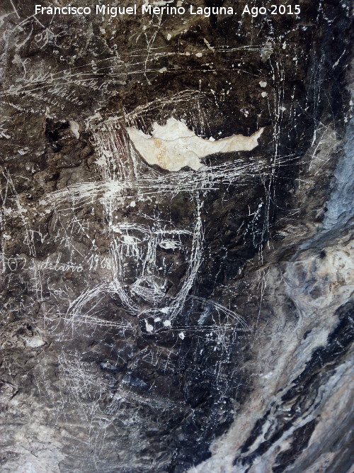 Pinturas rupestres del Abrigo del Puerto - Pinturas rupestres del Abrigo del Puerto. Graffiti grabado
