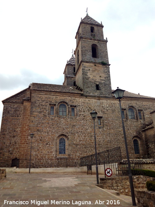 Hospital de Santiago. Capilla - Hospital de Santiago. Capilla. Desde el patio trasero