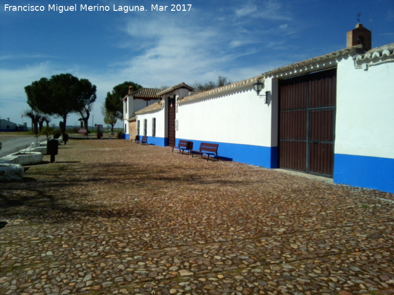 Santuario de Ntra Sra de la Encarnacin - Santuario de Ntra Sra de la Encarnacin. Empedrado