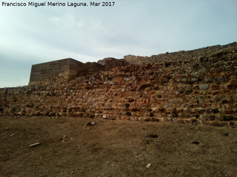 Castillo de Alarcos - Castillo de Alarcos. Antemuro y Torren Suroeste