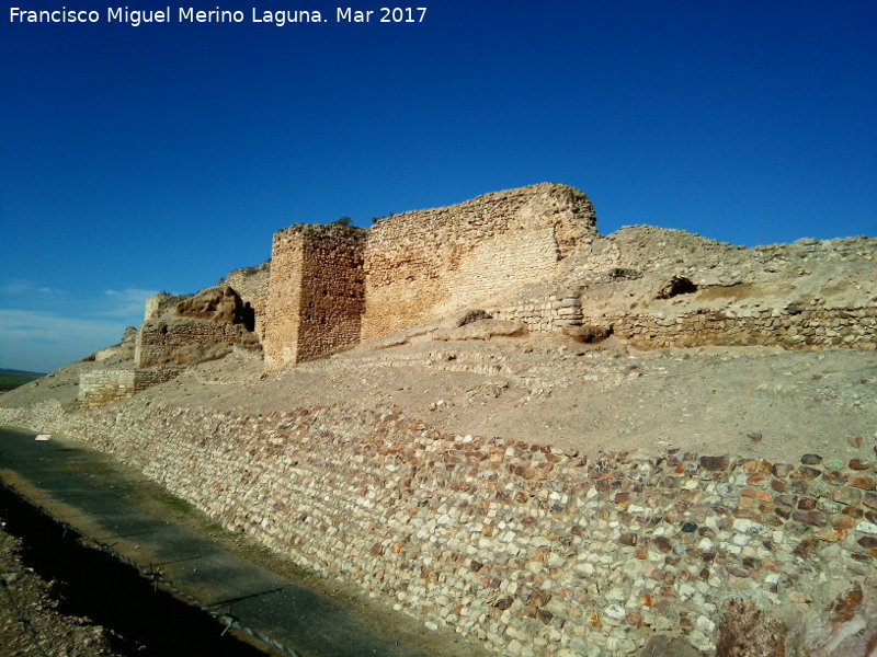 Calatrava la Vieja. Foso - Calatrava la Vieja. Foso. Foso de la medina