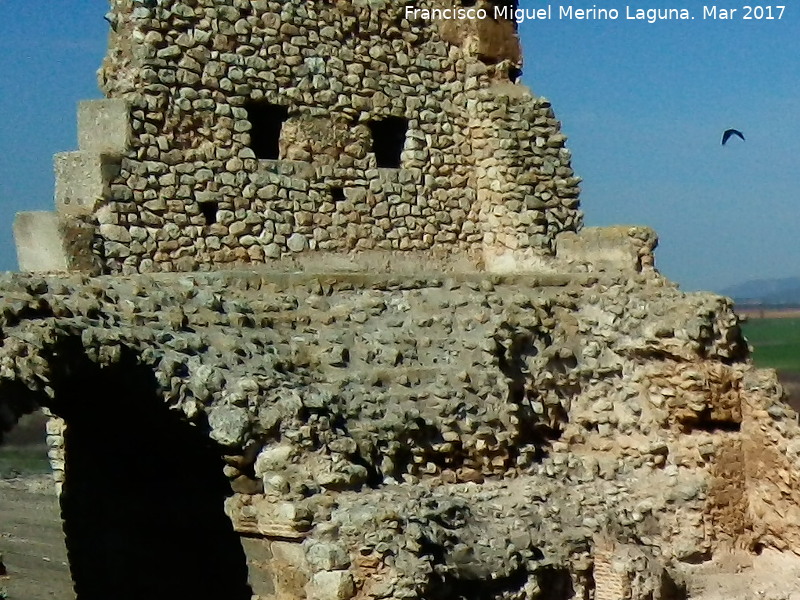 Calatrava la Vieja. Arco Triunfal - Calatrava la Vieja. Arco Triunfal. Cmara superior de la torre izquierda