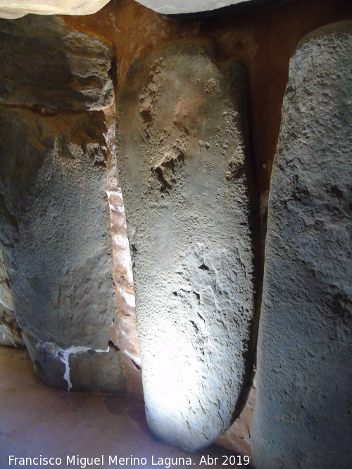 Dolmen de Soto. Petroglifo V - Dolmen de Soto. Petroglifo V. Ortostato