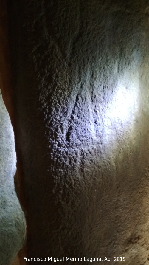 Dolmen de Soto. Petroglifo XIII - Dolmen de Soto. Petroglifo XIII. Cuchillo inferior