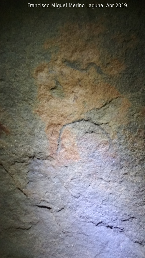 Dolmen de Soto. Petroglifo XVI - Dolmen de Soto. Petroglifo XVI. Posibles restos de pintura roja