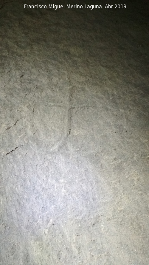 Dolmen de Soto. Petroglifo XX - Dolmen de Soto. Petroglifo XX. Petroglifo de cruciforme con forma de ancla