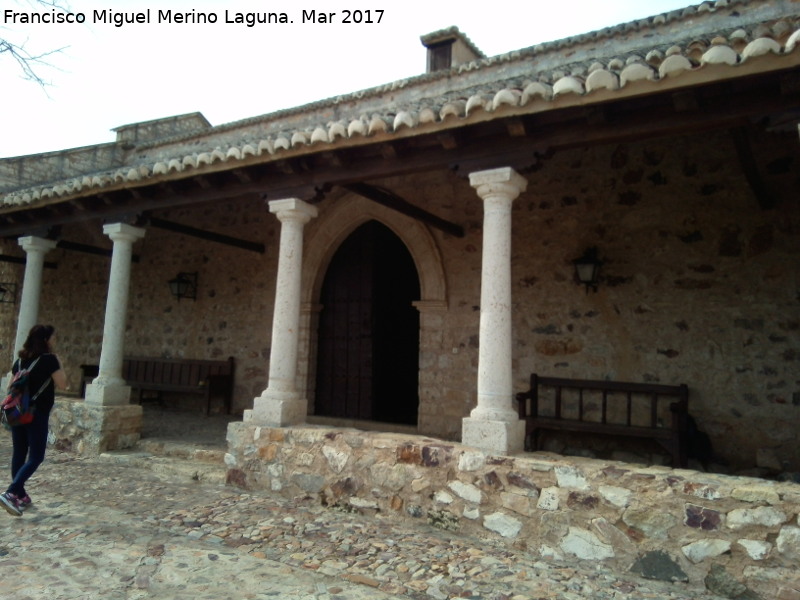 Ermita de Alarcos - Ermita de Alarcos. Porche