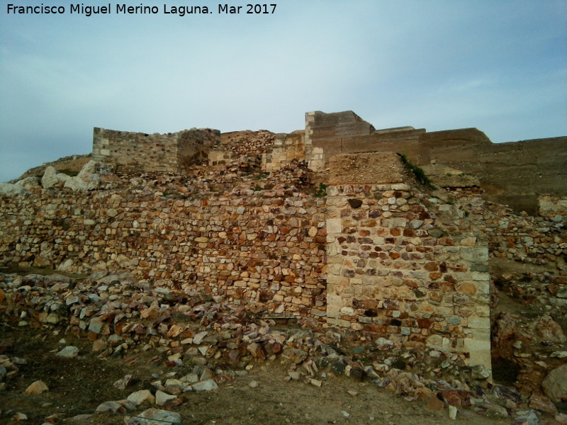 Castillo de Alarcos. Puerta - Castillo de Alarcos. Puerta. Zona de la Puerta del Castillo