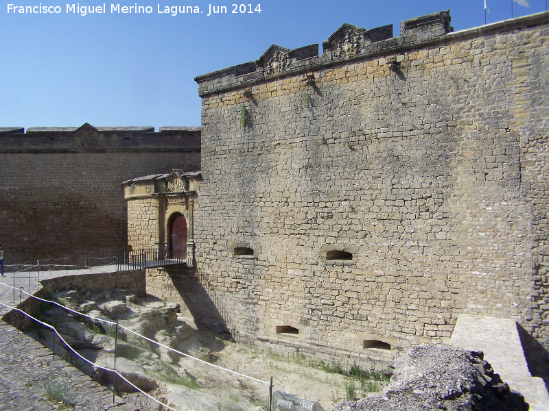 Castillo de Sabiote - Castillo de Sabiote. Lateral oeste