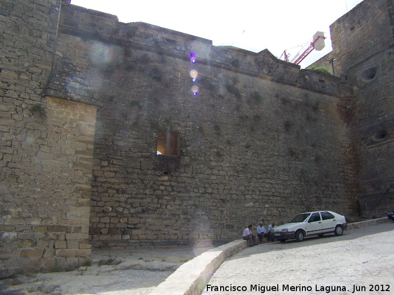 Castillo de Sabiote - Castillo de Sabiote. Fachada norte