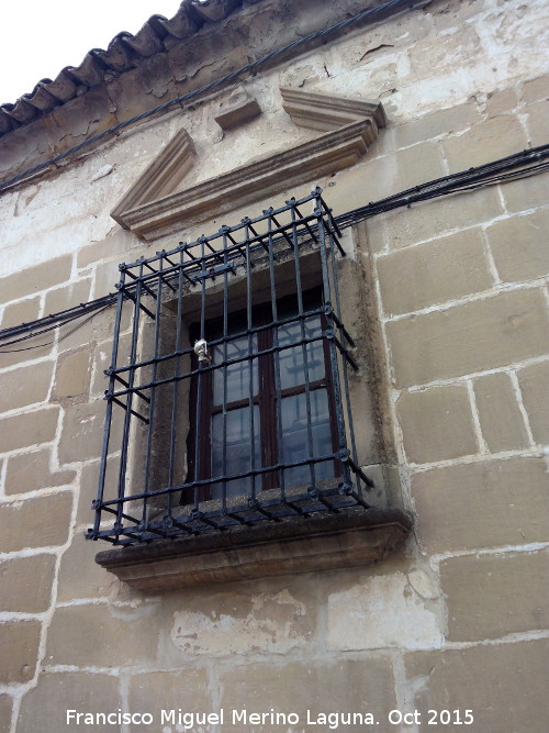 Palacio de los Moreno de Villena - Palacio de los Moreno de Villena. Ventana