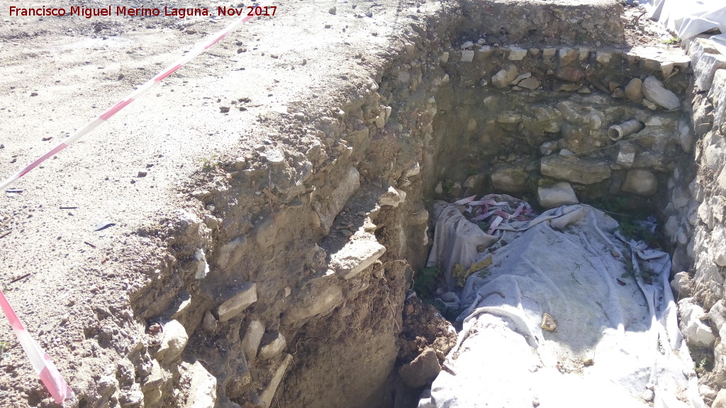 Muralla de Sabiote - Muralla de Sabiote. Aljibe