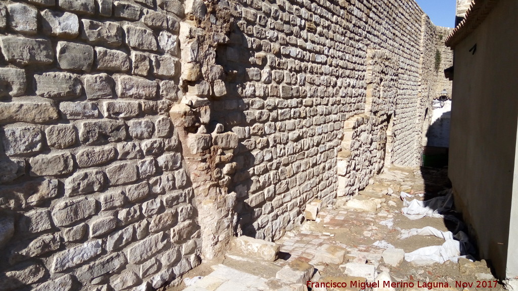 Muralla de Sabiote - Muralla de Sabiote. Zona de las tinajas