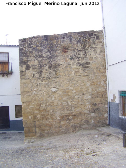 Muralla de Sabiote - Muralla de Sabiote. Lateral intramuros de la Puerta de Granada