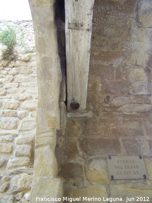 Puerta de Granada - Puerta de Granada. Hueco de la bisagra