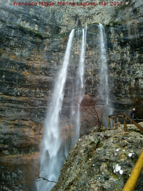 Sendero del Nacimiento - Sendero del Nacimiento. Mirador de la Cascada de Ro Mundo